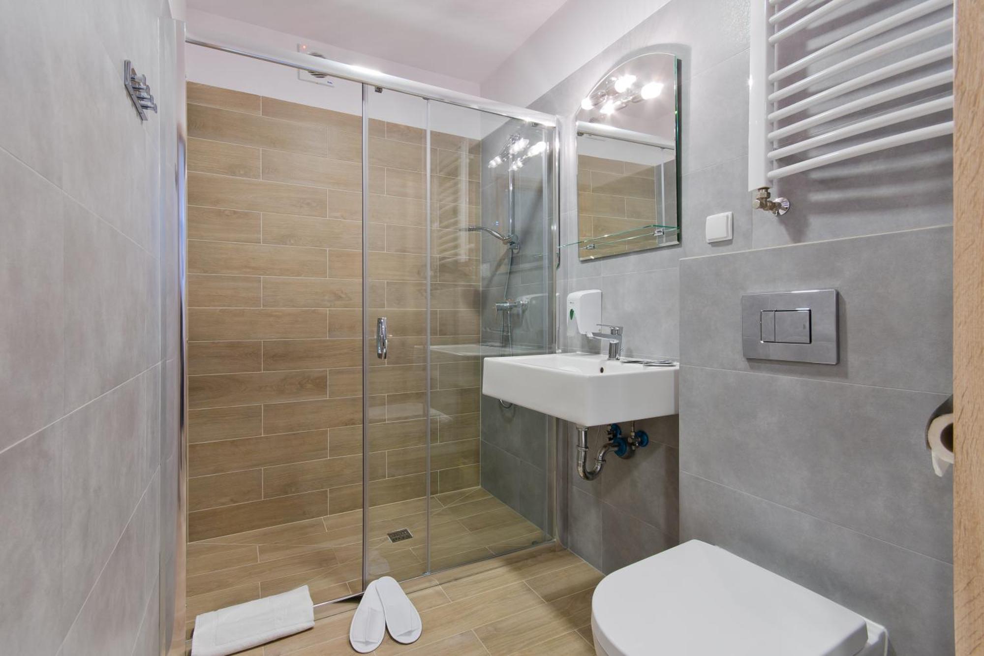Triple Room Private Bathroom