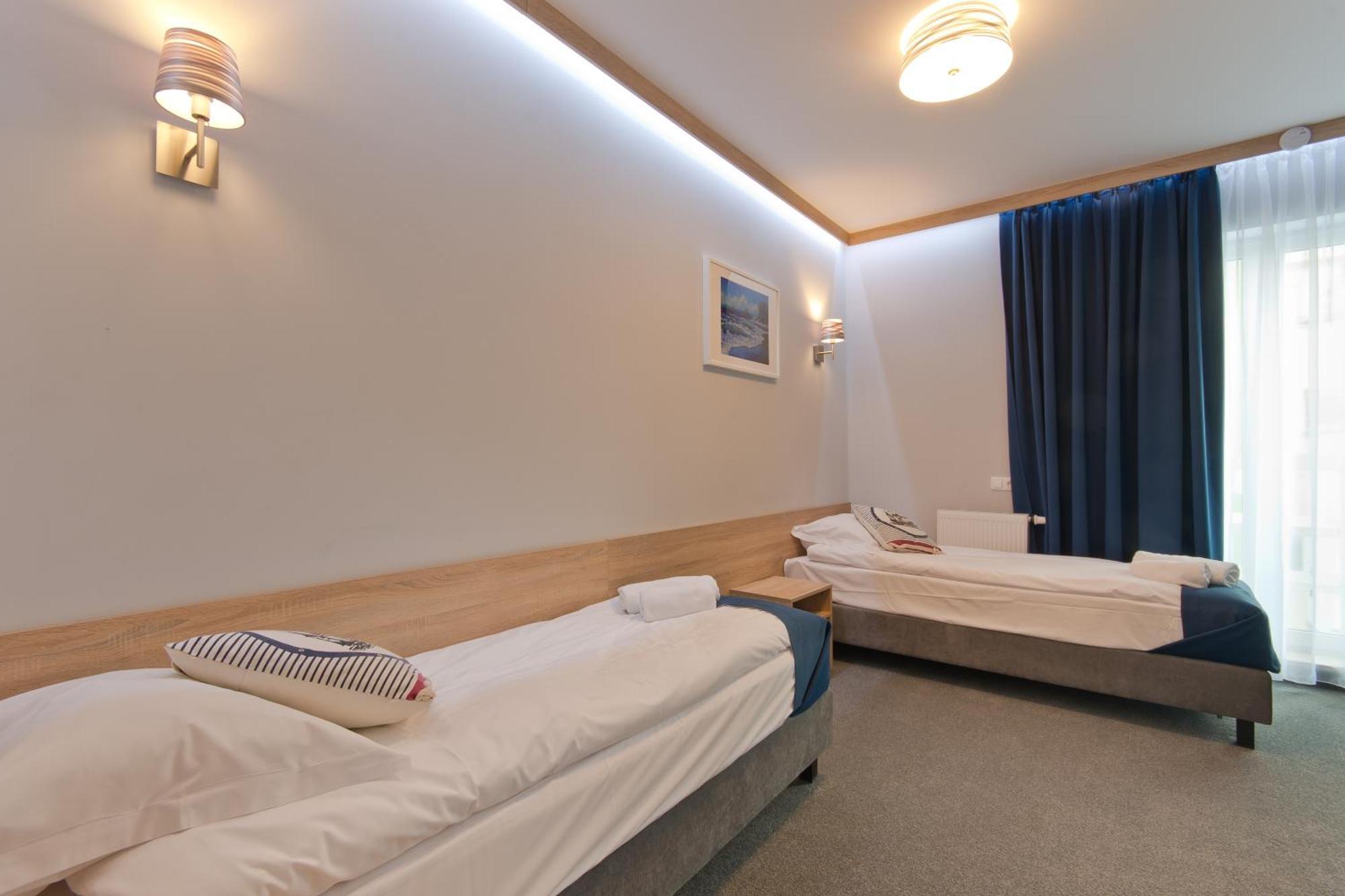 Double or Twin Room Private Bathroom